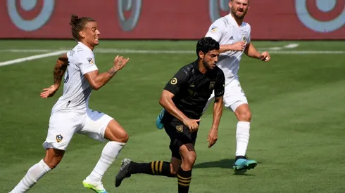 Carlos Vela ante Los Angeles Galaxy