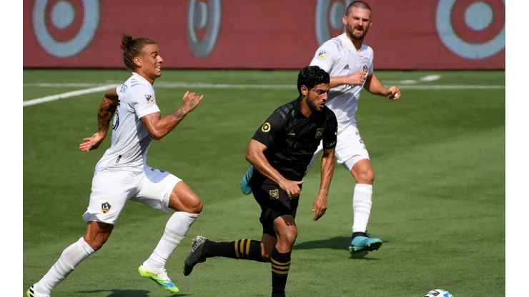 Carlos Vela ante Los Angeles Galaxy