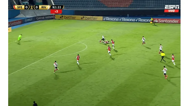 Minuto 92, 0-0 y a River no le cobraron esto: Gallardo casi lo mata al árbitro
