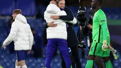 Thomal Tuchel festeja junto a sus jugadores luego de meterse en la final de la Champions.