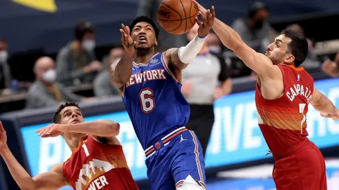 Facundo Campazzo bloqueando a Elfrid Payton