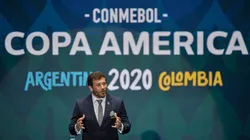 Alejandro Domínguez, presidente de la CONMEBOL, presentando la Copa América Argentina-Colombia (Foto: Getty Images).