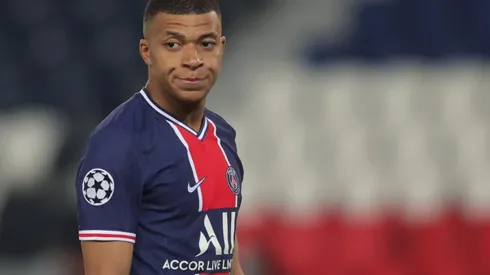 Kylian Mbappé durante un encuentro con el PSG.