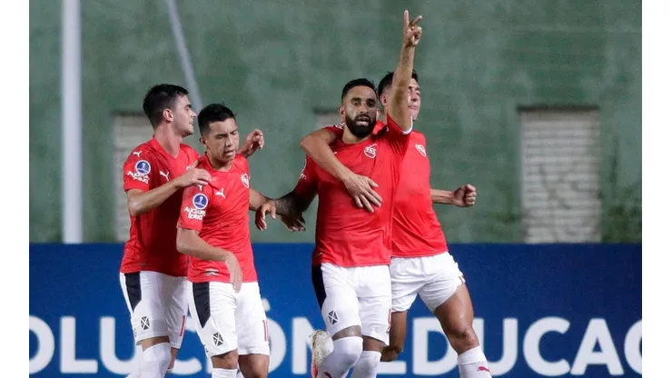 Qué no pasó: Independiente jugó contra todo y todos y empató 2-2 en Brasil