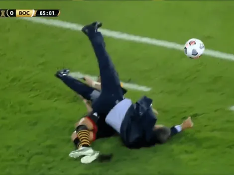 ¡Cuiden a Russo! Un jugador de Barcelona se lo llevó puesto y lo tiró al piso