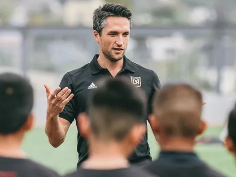 John Thorrington: "No hay estrella que haya brillado más que Carlos Vela"