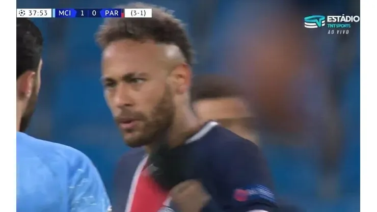 La cara de Neymar lo dice absolutamente todo.