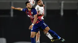 Disputa entre Ángel Romero y Paulo Díaz en el Monumental.