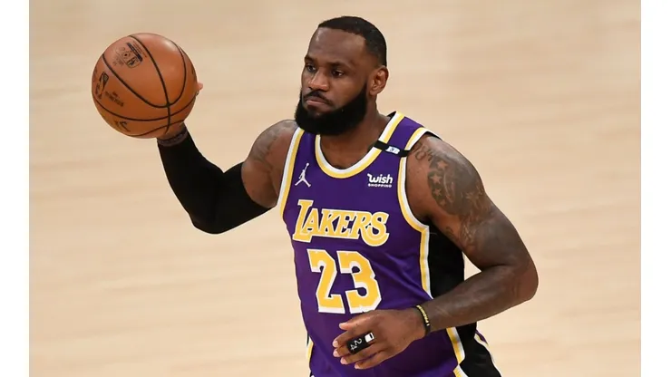 LeBron James, estrella de los Lakers