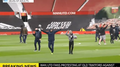 Caos en Old Trafford: hinchas invadieron el estadio antes de United-Liverpool
