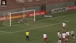 El momento del disparo desde el punto penal.