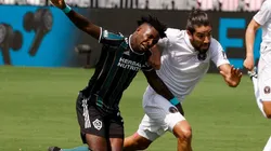 Rodolfo Pizarro ante Los Angeles Galaxy