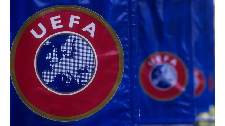 UEFA y la Premier harán un 'boicot' a las redes contra la discriminación