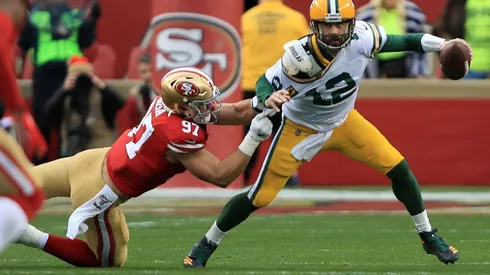 Aaron Rodgers ante San Francisco 49ers