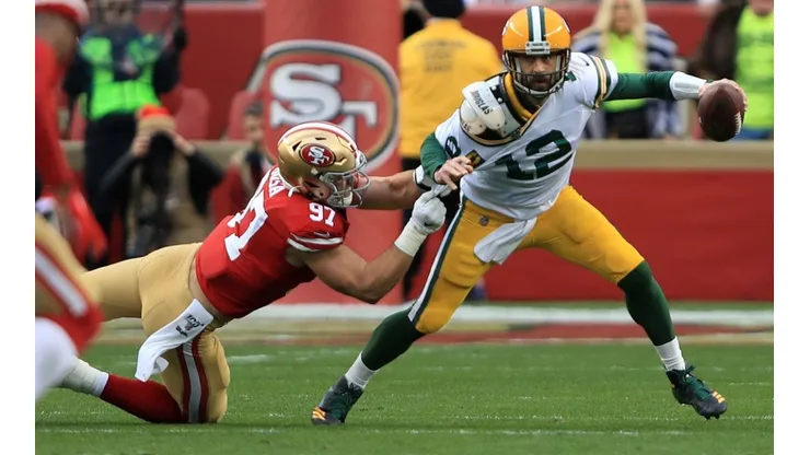 Aaron Rodgers ante San Francisco 49ers