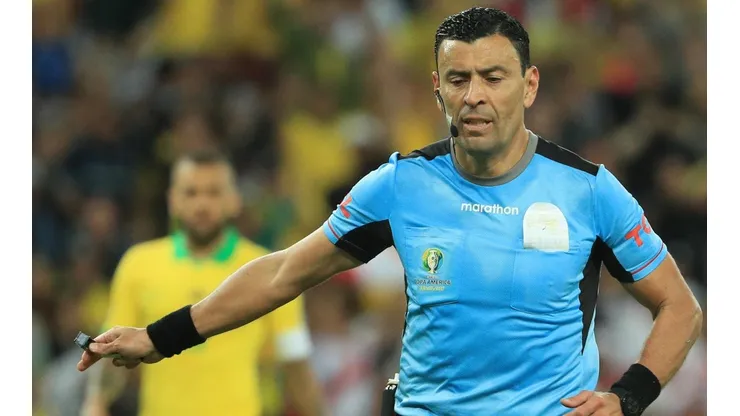 Roberto Tobar, el árbitro de la última final de la Copa América 2019 (Foto: Getty Images).