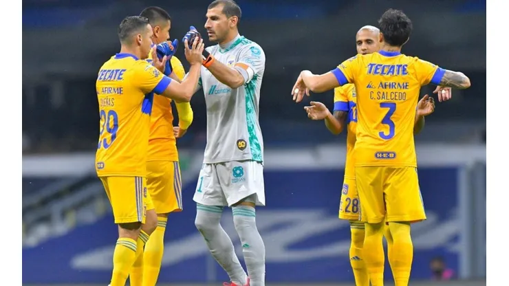 Tigres tiene a uno de los futbolistas más altos de la liga. (Futbol: imago7)
