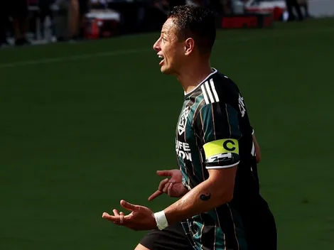 Chicharito Hernández firmó su hat-trick con una gran acrobacia