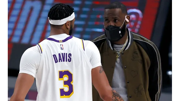 Anthony Davis y LeBron James