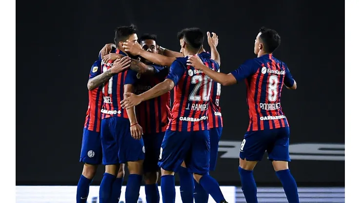 San Lorenzo se hizo fuerte en el Monumental y le ganó al River de Gallardo