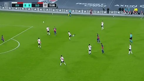 No sabíamos que se podía equivocar: Enzo Pérez le regaló el gol a San Lorenzo