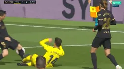 Asustó a todos: Messi recibió un duro planchazo y quedó tirado en el piso