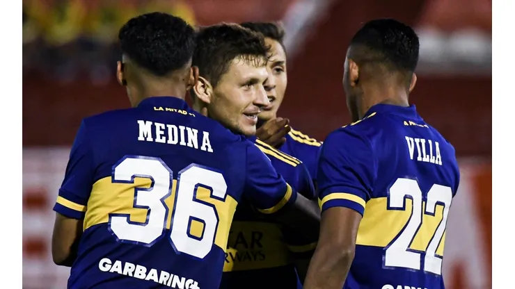 El festejo de los jugadores de Boca en el 1-0.