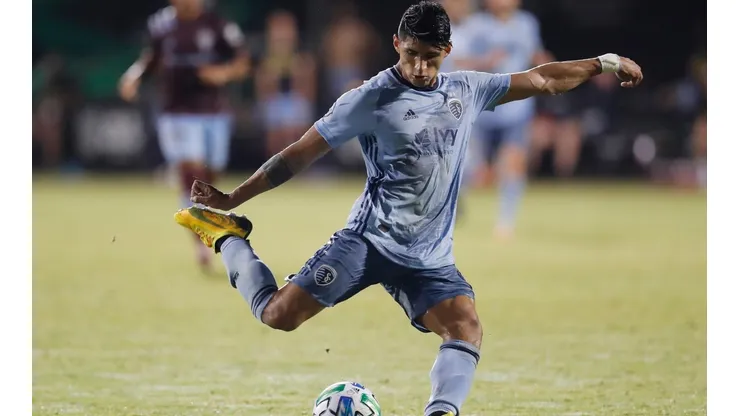 Pulido fue suplente en Sporting Kansas City.