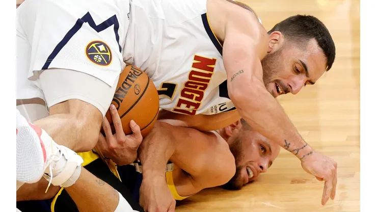 Facundo Campazzo y Stephen Curry