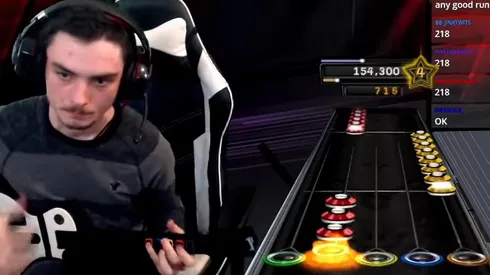 Streamer completa al 100% la canción más imposible del Guitar Hero
