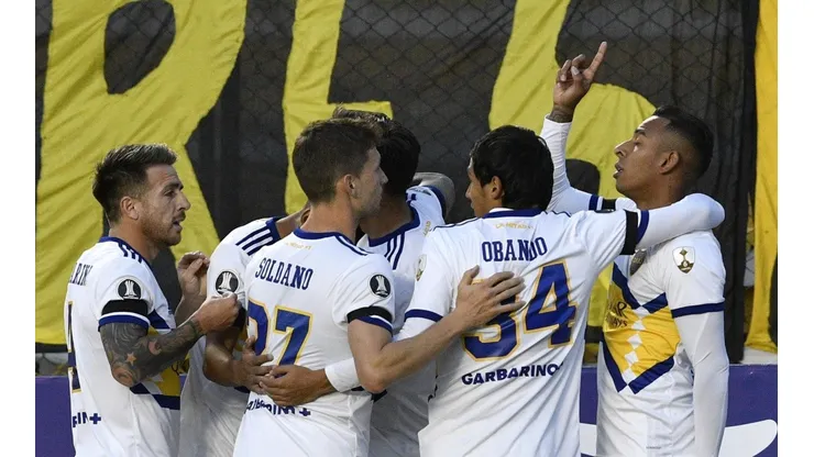 Así de mal juega Boca: venció a The Strongest en la altura de La Paz