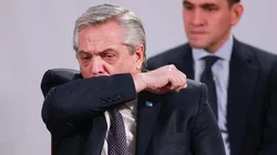 El polémico retuit de Alberto Fernández que luego borró: un gorila, la vacuna rusa y Putin