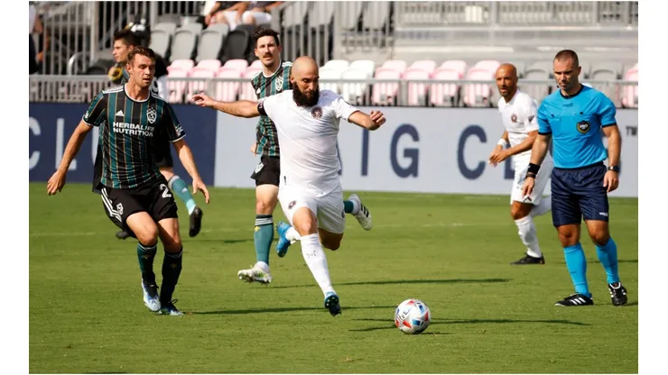 Gonzalo Higuaín vs LA Galaxy (Foto: Getty)