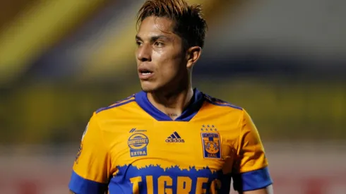 Carlos Salcedo, defensa de Tigres UANL.