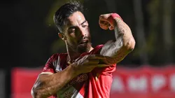 El festejo de Gabriel Ávalos en el 1-0.