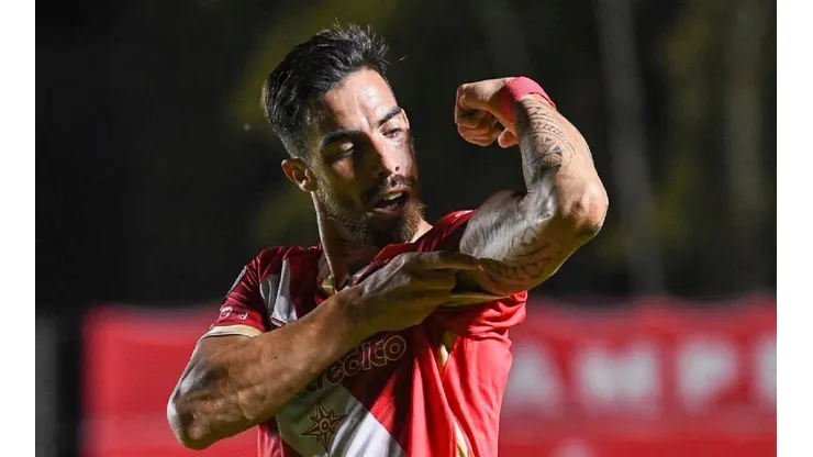 El festejo de Gabriel Ávalos en el 1-0.