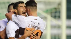 Así celebró Platense el gol de Recalde.