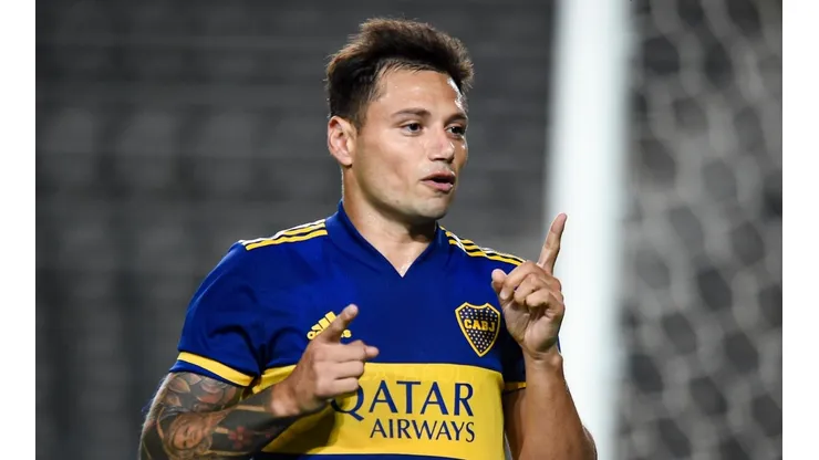 Mauro Zárate durante un partido de Boca.