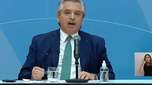 Alberto Fernández: "El virus contagia al que trabaja... y al presidente"