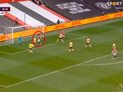 Cavani entró en el entretiempo y cerró la victoria del United sobre el final