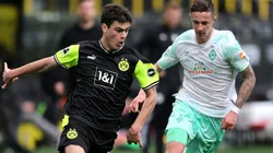 Gio Reyna en el juego entre Borussia Dortmund y Wender Bremen