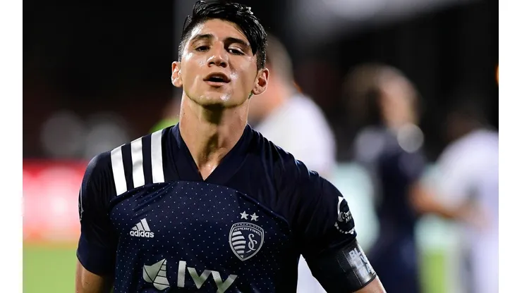 Pulido vio pocos minutos de juego ante New York Red Bull.