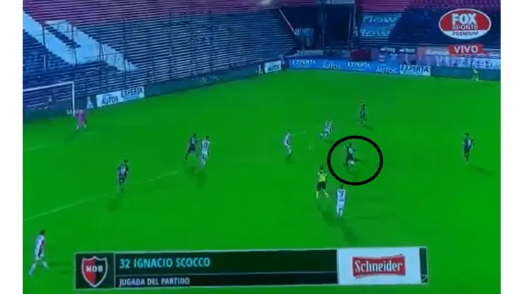 Desde ahí le pegó Ignacio Scocco.