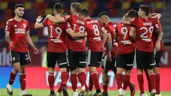Los jugadores de River celebrando uno de los tantos.