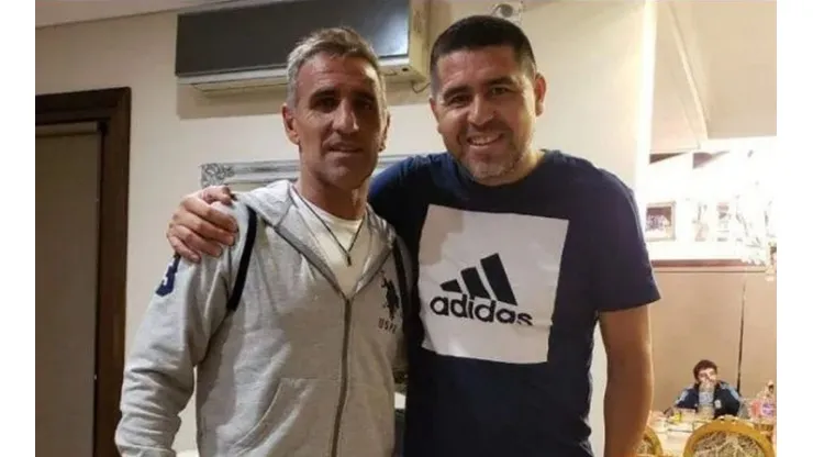 Cascini sobre Riquelme: "Es un enfermo del club, nos tiene todo el día acá"