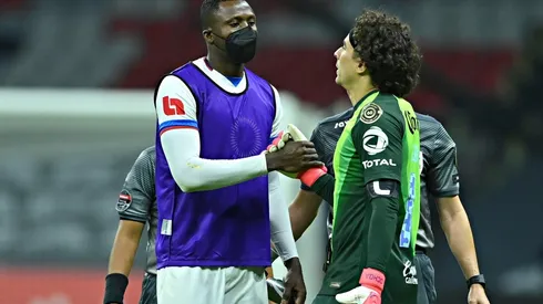 Yustin Arboleda fue repudiado por la afición de América.