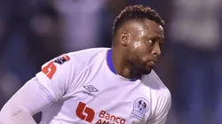 Arboleda y una mancha difícil de olvidar.