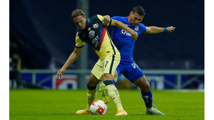 América y Cruz Azul se enfrentan en el Clásico Joven.