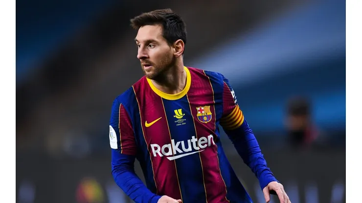 Lionel Messi, siempre atento y comprometido.