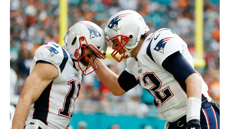 Julian Edelman y Tom Brady